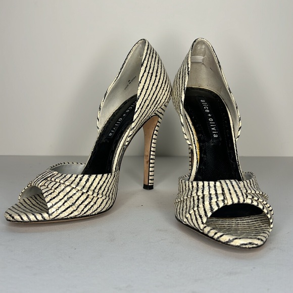 Alice + Olivia Gigi Peep Toe Snake Embossed Pumps EU 36 - Picture 2 of 10
